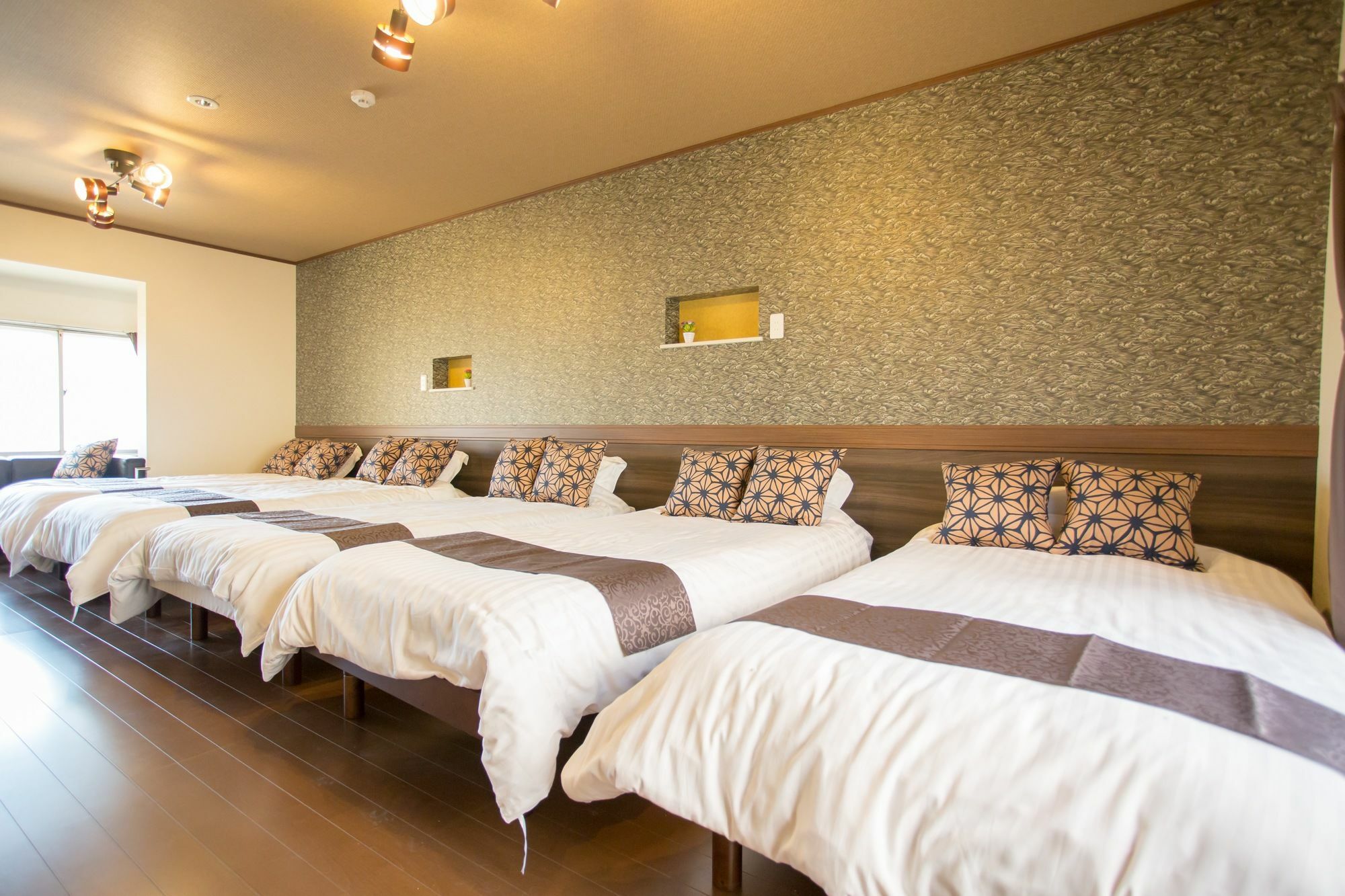 Apapane Nijo Guest House Киото Экстерьер фото